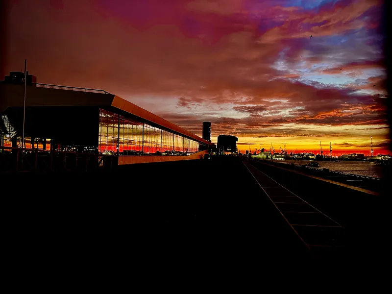 Cruise Center Altona